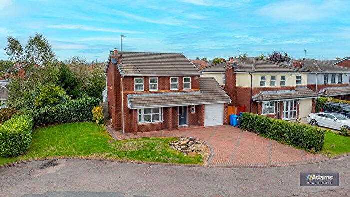 4 Bedroom Detached House For Sale In Newbury Close, Farnworth, Widnes, WA8