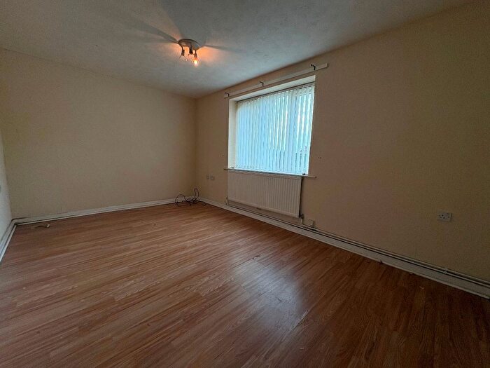 1 Bedroom Flat To Rent In Highfield Court, Masefield Drive, Farnworth, Bolton, BL4