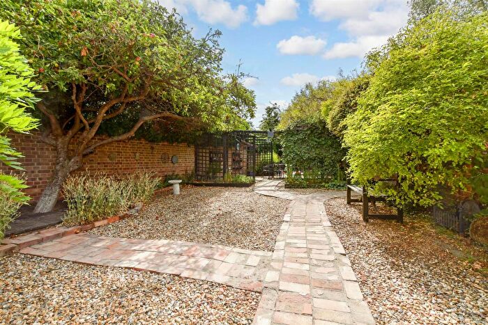 4 Bedroom Detached House For Sale In Rectory Gardens, Whitstable, Kent, CT5