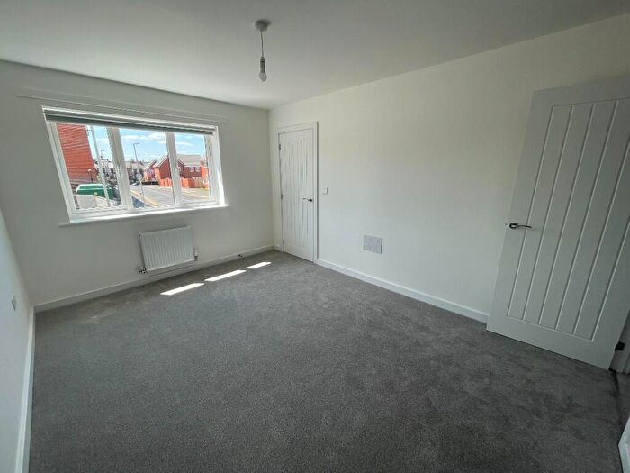 2 Bedroom End Of Terrace House To Rent In Marksman Close, Mansfield, Nottinghamshire, NG18