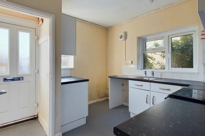2 Bedroom Flat For Sale In Green End, Landbeach, Cambridge, CB25