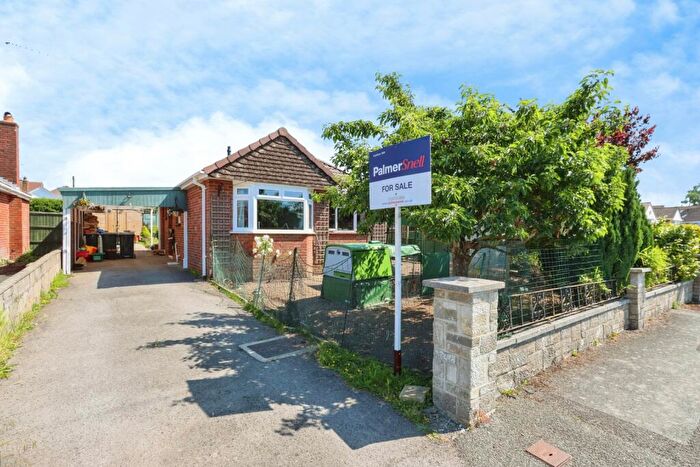 2 Bedroom Bungalow For Sale In Birchwood Road, Poole, Dorset, BH16