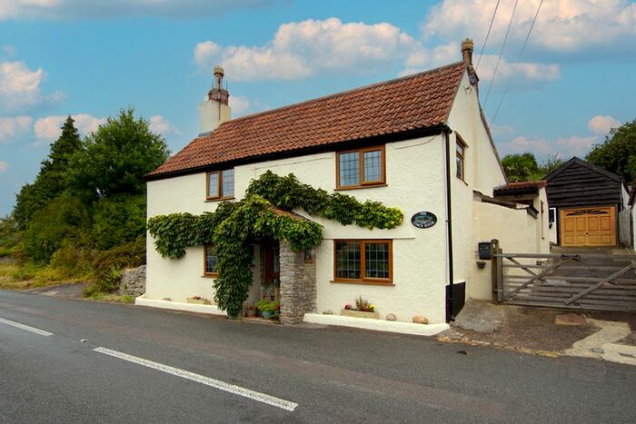 3 Bedroom Detached House For Sale In Tortworth Road, Cromhall, Wotton-Under-Edge, GL12