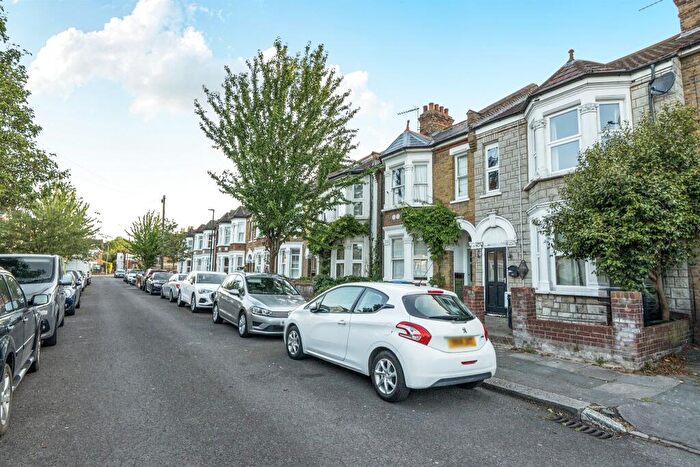 3 Bedroom Terraced House For Sale In Holtwhite Avenue, Enfield, EN2