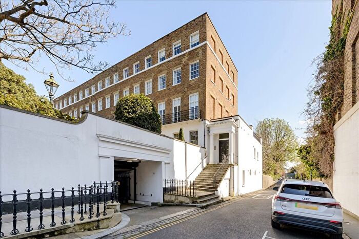2 Bedroom Flat For Sale In Earls Terrace, Holland Park, W8