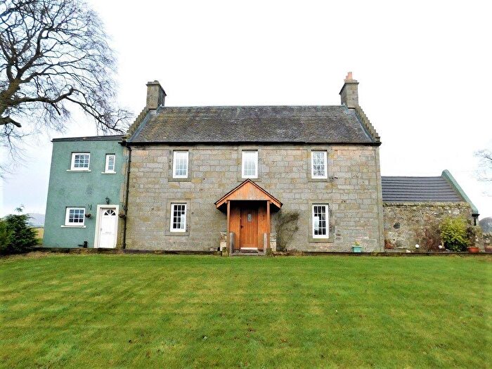 4 Bedroom Detached House To Rent In Lochhead Farmhouse, Wellwood, Dunfermline, KY12