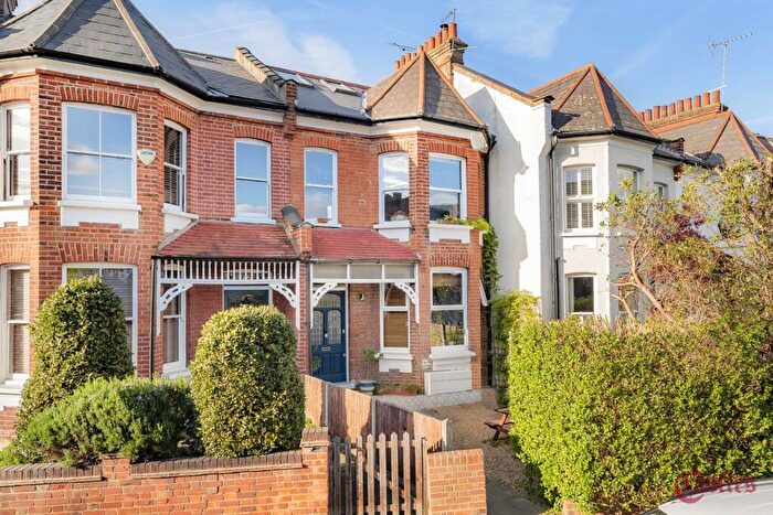 1 Bedroom Flat For Sale In Barrington Road, N8