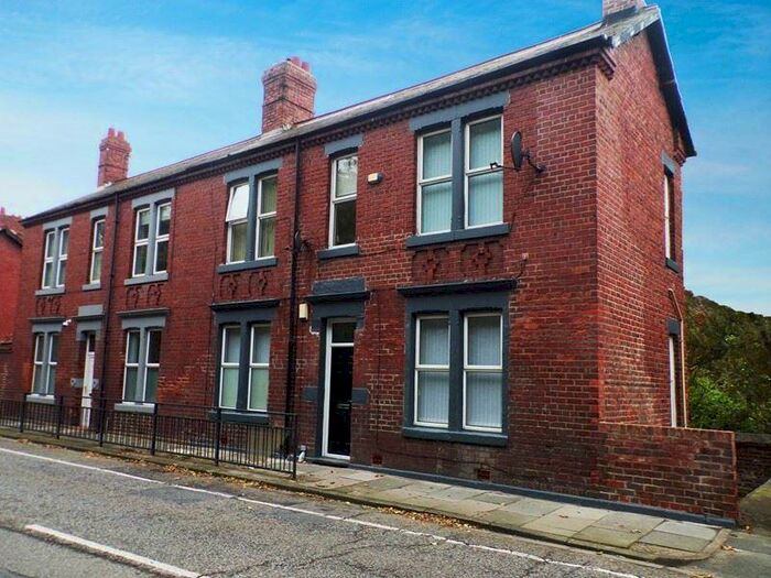 Studio To Rent In Flat A, Killingworth Road, South Gosforth, Newcastle Upon Tyne, Tyne & Wear, NE3