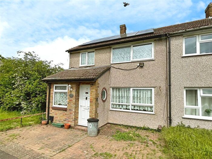 3 Bedroom End Of Terrace House For Sale In Pear Tree Mead, Harlow, Essex, CM18