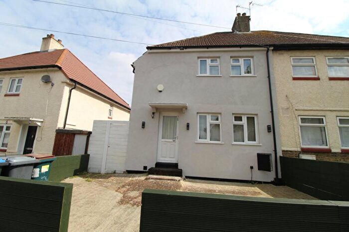 3 Bedroom Semi-Detached House To Rent In Lyon Park Avenue, Wembley, HA0