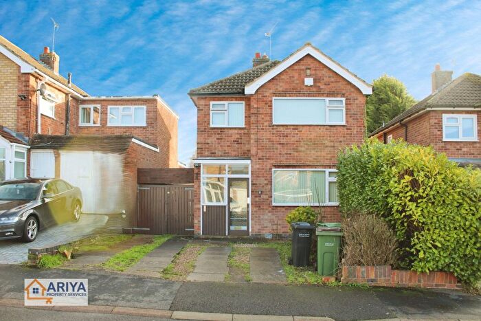 3 Bedroom Detached House To Rent In Bollington Road, Oadby, Leicester, LE2