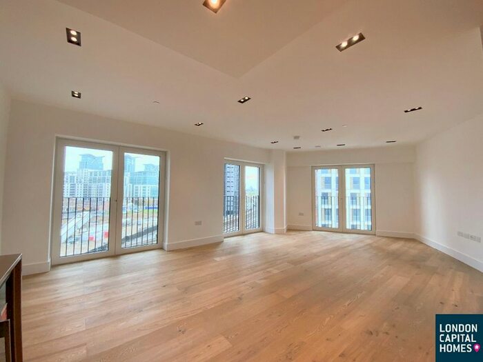 2 Bedroom Flat To Rent In Keybridge Tower, Exchange Gardens, London, SW8