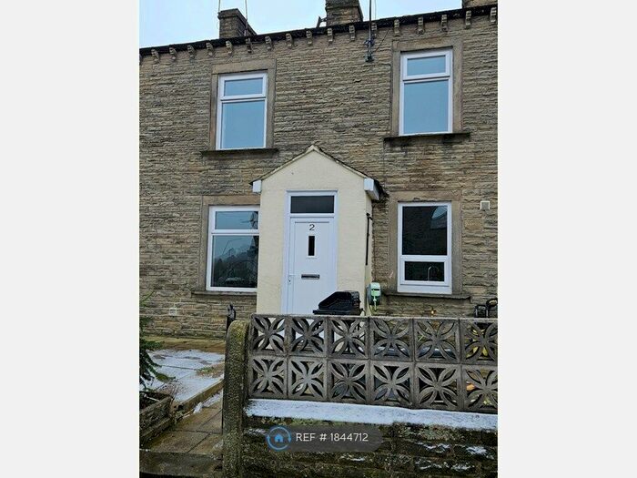 3 Bedroom End Of Terrace House To Rent In Turner Street, Barnoldswick, BB18