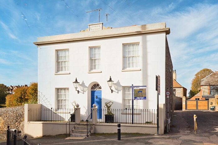 8 Bedroom Detached House For Sale In Nelson Place, Broadstairs, CT10