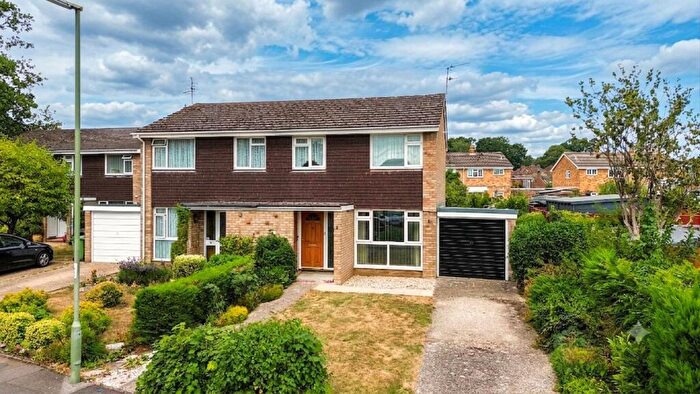 3 Bedroom Semi Detached House For Sale In Blenheim Court, Farnborough, Hampshire, GU14