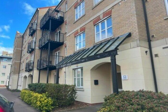 1 Bedroom Flat To Rent In Coxhill Way, Aylesbury, HP21