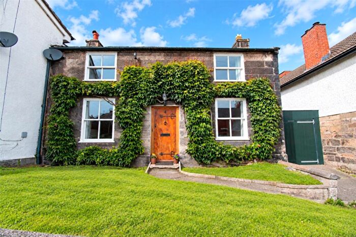4 Bedroom Link Detached House For Sale In Kings Brow, Higher Bebington, Wirral, CH63