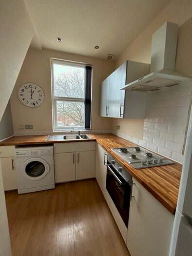 4 Bedroom Flat To Rent In Byrom House, Scotland Road, L5