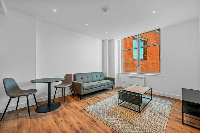 1 Bedroom Apartment To Rent In West Smithfield, London, EC1A