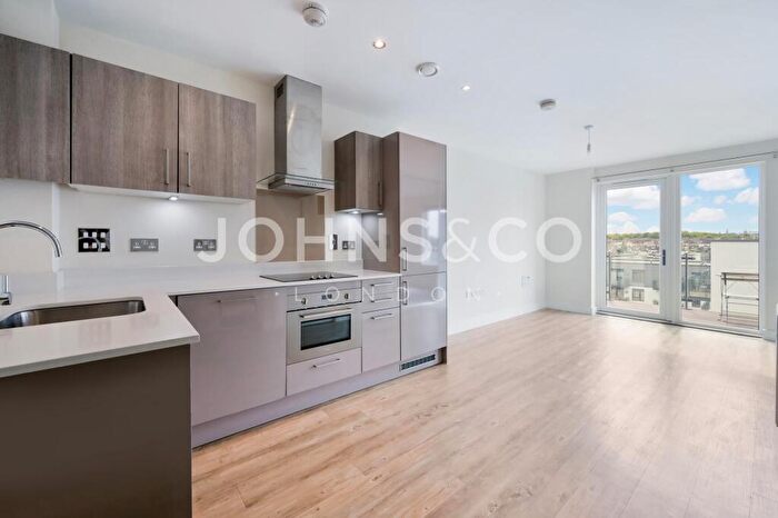 Apartment For Sale In Peninsula Quay, Pegasus Way, Gillingham, ME7