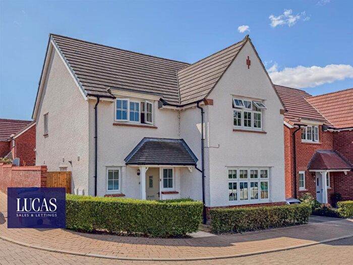 4 Bedroom Detached House For Sale In Park View, Barton Seagrave, Kettering, NN15