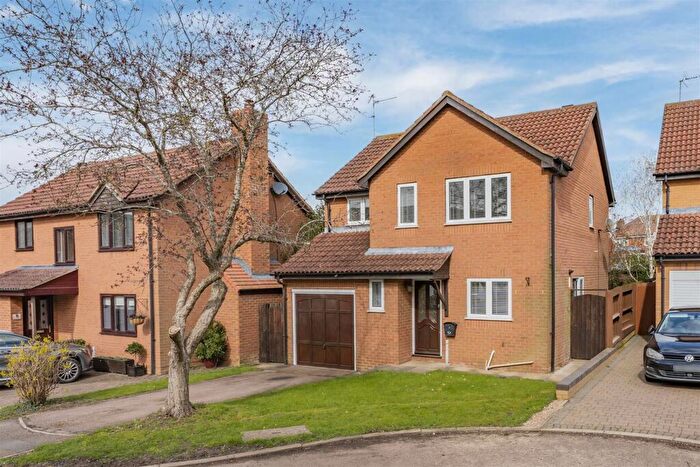 4 Bedroom Detached House For Sale In Beardsley Gardens, Barton Seagrave, NN15