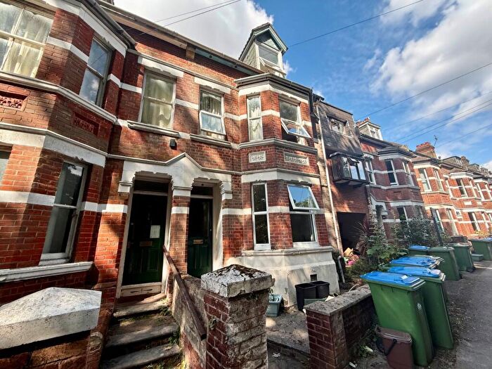 3 Bedroom House To Rent In Silverdale Road, Southampton, Hampshire, SO15