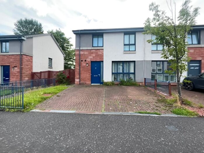 3 Bedroom Terraced House To Rent In Fauldhouse Way, Glasgow, G5