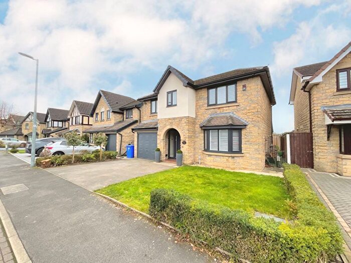 4 Bedroom Detached House For Sale In Highclove Lane, Worsley, Manchester, M28