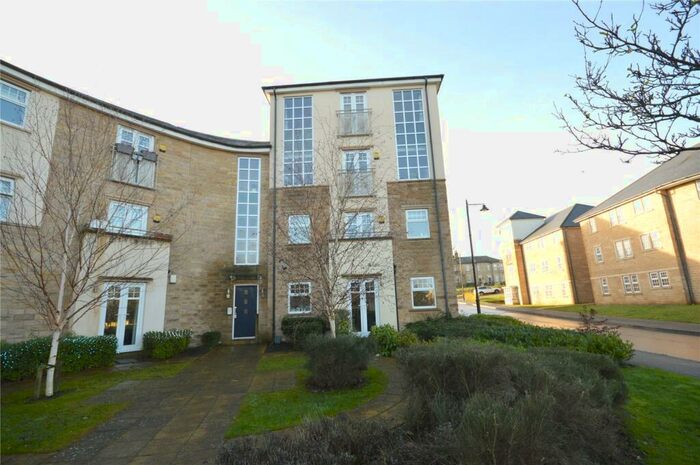 2 Bedroom Apartment To Rent In Burnstall Crescent, Menston, Ilkley, West Yorkshire, LS29