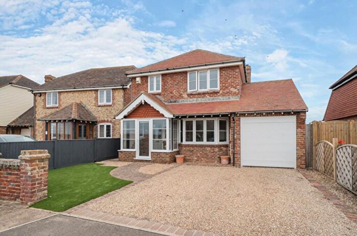 3 Bedroom Detached House For Sale In Sea Grove, Selsey, PO20