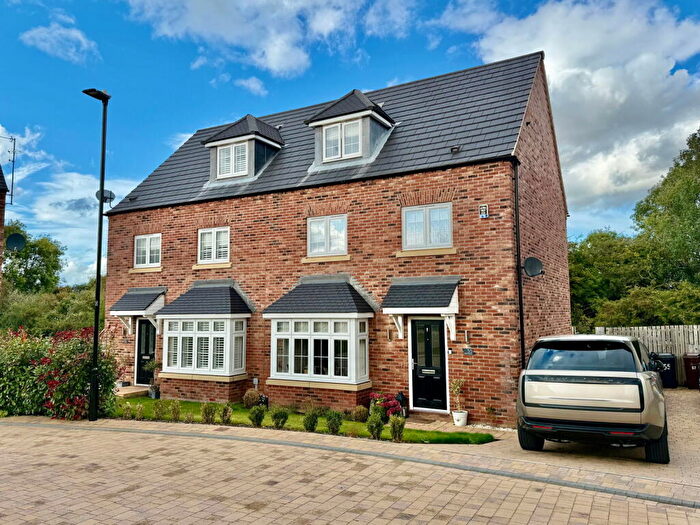 4 Bedroom Semi-Detached House For Sale In Wetherby, Ezart Avenue, LS22