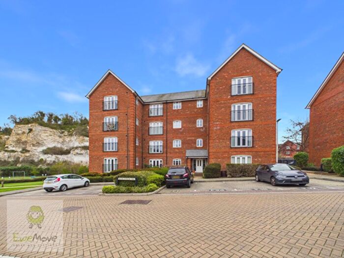 1 Bedroom Flat For Sale In Tucano Court, Silver Streak Way, Rochester, ME2