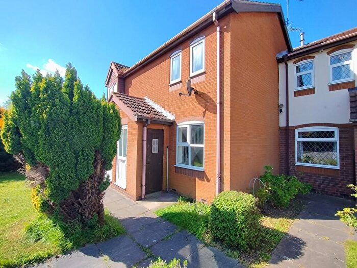 2 Bedroom Town House To Rent In Carlton Road, Worksop, S81