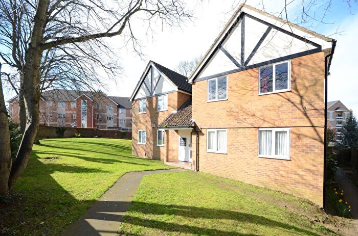 1 Bedroom Flat To Rent In Groveland Place, Reading, RG30