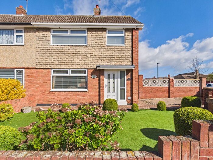 3 Bedroom Semi-Detached House For Sale In Holmfirth Road, Scunthorpe, DN15