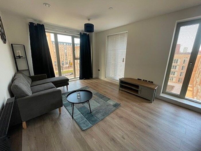 2 Bedroom Flat To Rent In Birmingham, B5