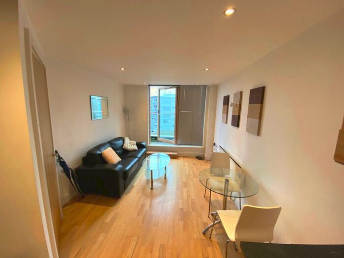 1 Bedroom Apartment To Rent In La Salle, Leeds Doc, City Centre, LS10