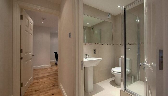 1 Bedroom Flat To Rent In Grosvenor Hill, London, W1K