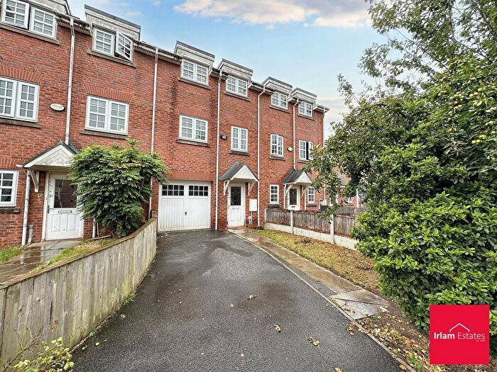 4 Bedroom Terraced House For Sale In Glenmuir Close, Irlam, M44