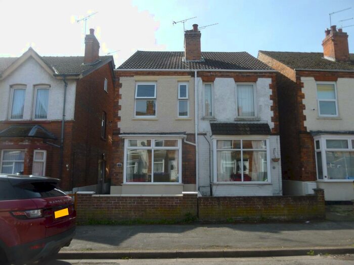 2 Bedroom Semi-Detached House To Rent In Melrose Road, Gainsborough, DN21