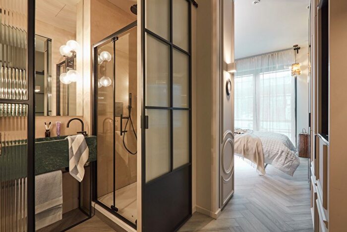 Studio To Rent In Lowlands Road, Harrow, HA1