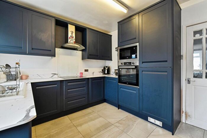 3 Bedroom End Of Terrace House For Sale In Wingfield Street, Aberfan, Merthyr Tydfil, CF48