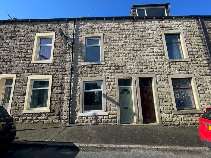 3 Bedroom Terraced House To Rent In Cobden Street, Barnoldswick, BB18
