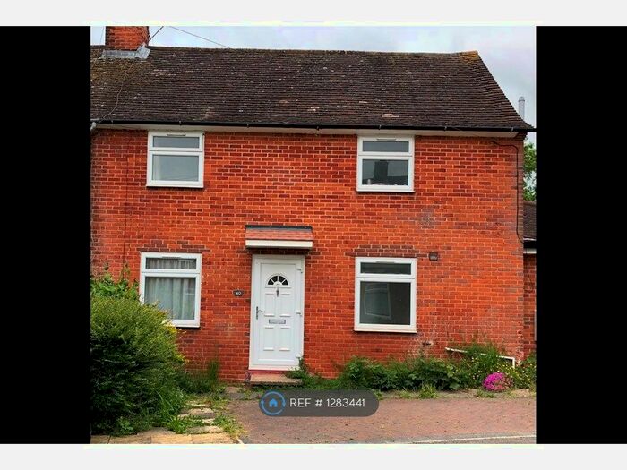 4 Bedroom Semi-Detached House To Rent In Kings Avenue, Winchester SO22