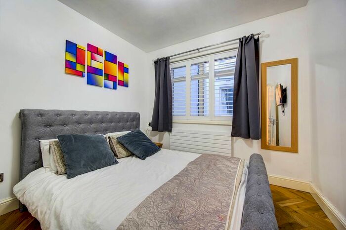 2 Bedroom Flat To Rent In Queens Gate Place, South Kensington, SW7