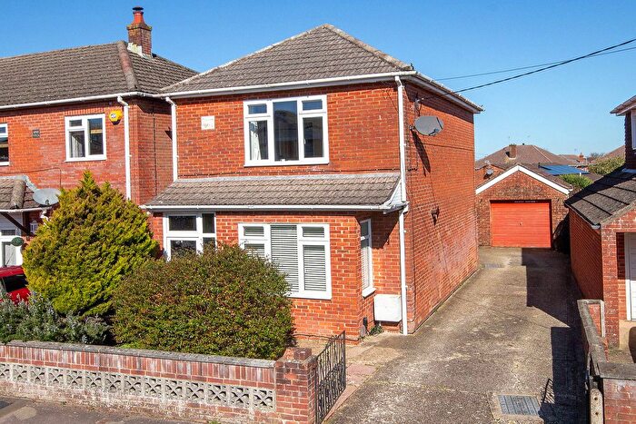 3 Bedroom Detached House For Sale In Lydlynch Road, Totton, SO40