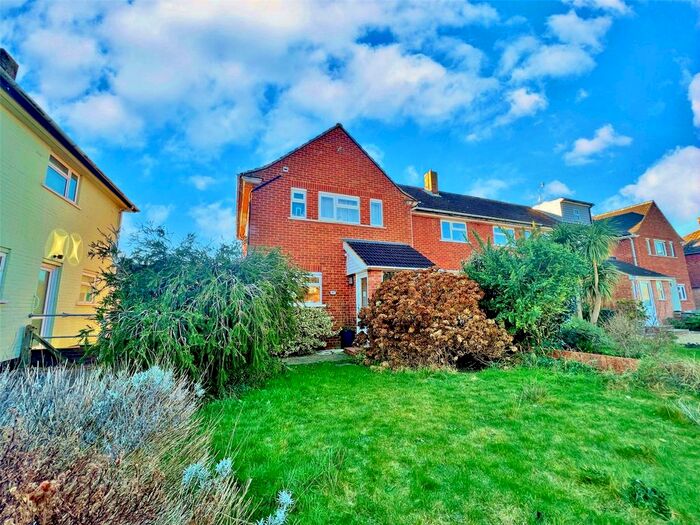 2 Bedroom End Of Terrace House To Rent In Chestnut Grove, Bognor Regis, West Sussex, PO22