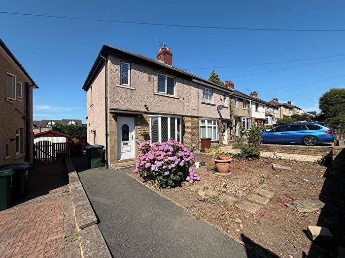 2 Bedroom Semi-detached House For Sale In Bolton Drive, Eccleshill, Bradford, BD2