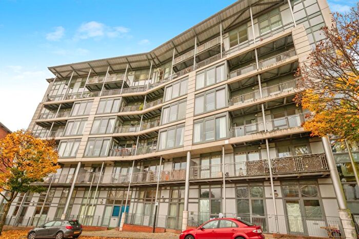 2 Bedroom Apartment For Sale In Longleat Avenue, Birmingham, B15